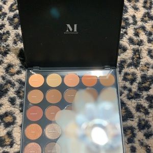 Morphe Eyeshadow pallet